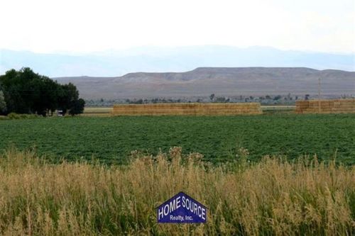 24 W Mount Splendor Dr, Riverton, WY, 82501 | Card Image