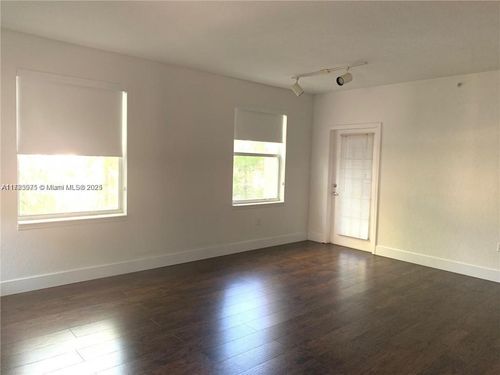 6776-6776 W Sample Rd, Coral Springs, FL, 33067-4280 | Card Image