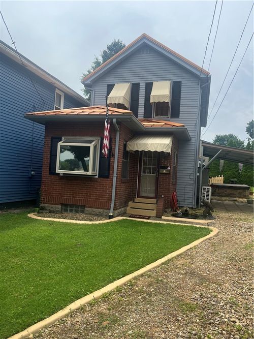 223 Hoeveler St, Springdale, PA, 15144-1745 | Card Image