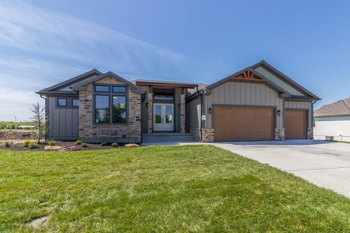 1809 Halls Creek Ave, Raymore, MO, 64083-8389 | Card Image