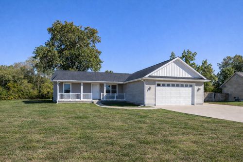 135 Jeremy Ln, Constantine, MI, 49042-8803 | Card Image
