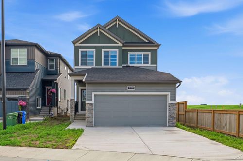 212 Lewiston Landing Ne, Calgary, AB, T3P2N8 | Card Image