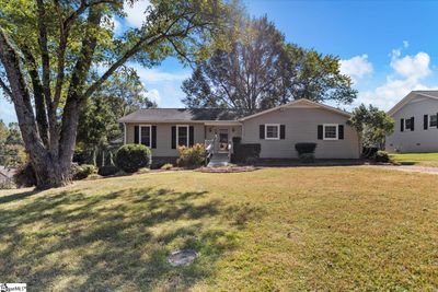 410 Holly Lane, House other with 3 bedrooms, 2 bathrooms and 1 parking in Mauldin SC | Image 1