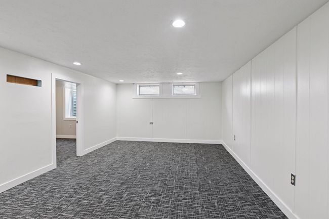 Amusement Room | Image 23