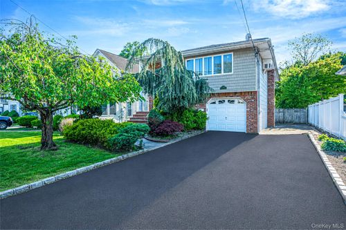 2706 Milburn Ave, Baldwin, NY, 11510-4169 | Card Image
