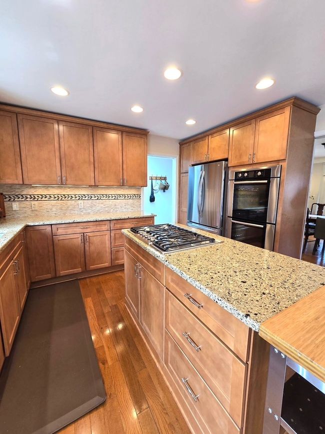 Kitchen | Image 8