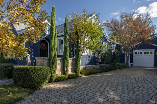 330 Plaza Street, Healdsburg, CA, 95448 | Card Image
