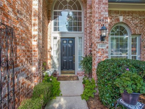 5420 Cold Springs Dr, Arlington, TX, 76017-4504 | Card Image