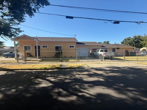 1749 S American Street, Stockton, CA, 95206 | Card Image