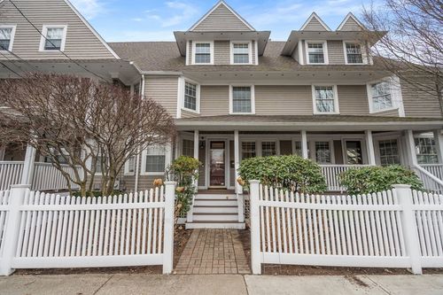 64-64 Webster St, Newton, MA, 02465-1819 | Card Image