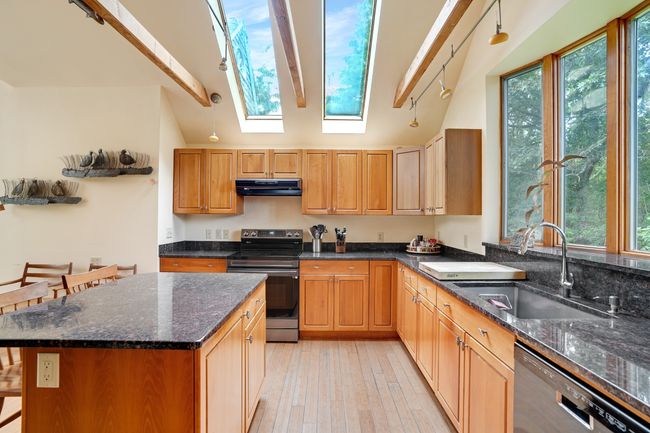 174 Middle Rd, House other with 4 bedrooms, 4 bathrooms and null parking in Chilmark MA | Image 9