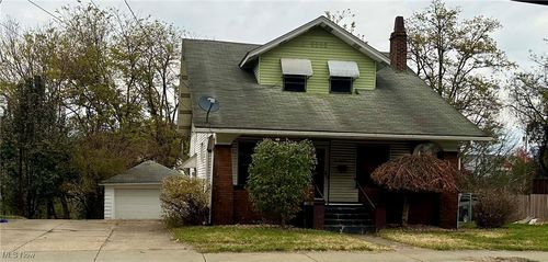 153 Carolina Ave, Chester, WV, 26034-1110 | Card Image