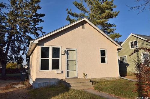 1838 15th St W, Prince Albert, SK, S6V3T7 | Card Image