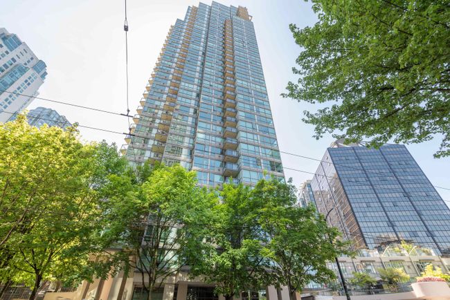 1904 - 1328 W Pender Street, Condo with 1 bedrooms, 1 bathrooms and 1 parking in Vancouver BC | Image 1