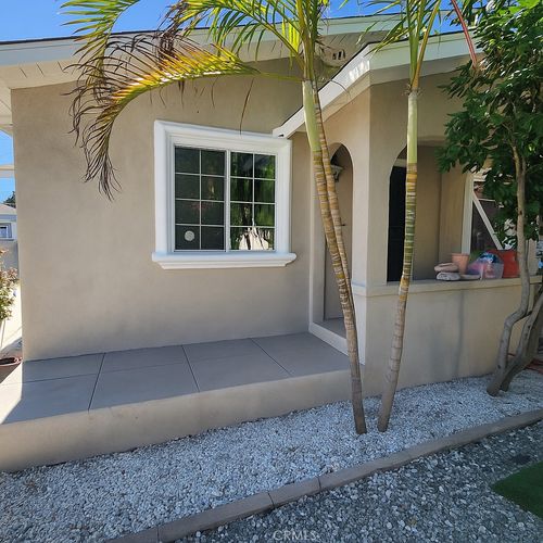 4212 E 58th St, Maywood, CA, 90270-2816 | Card Image