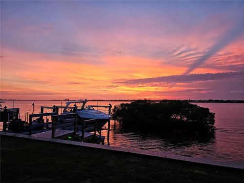 684 Regatta Way, BRADENTON, FL, 34208-8438 | Card Image