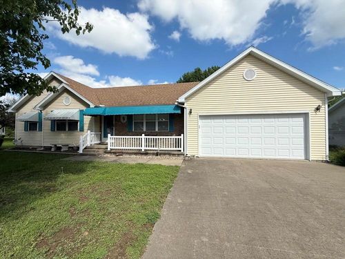 1405 S Schrock St, El Dorado Springs, MO, 64744-2304 | Card Image