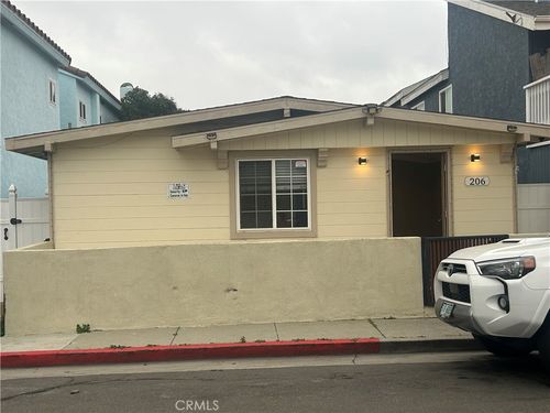 206 Fern St, Newport Beach, CA, 92663-1704 | Card Image