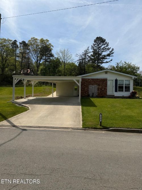 179 Troxel Dr, Oneida, TN, 37841-3535 | Card Image