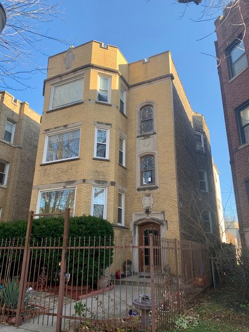 2-6229 N Claremont Ave, Chicago, IL, 60659-2990 | Card Image