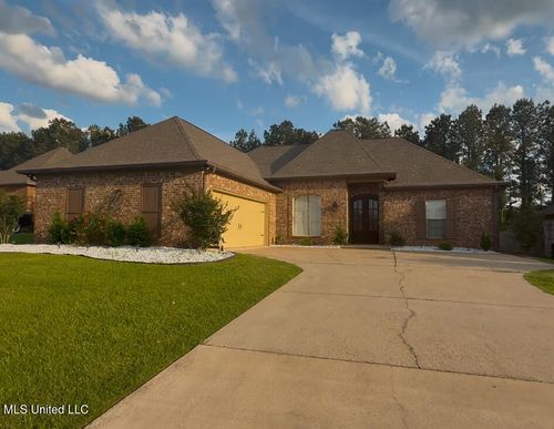 128 Charlton Dr, Madison, MS, 39110-4536 | Card Image