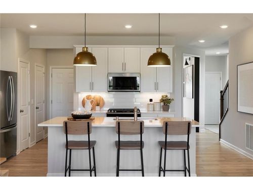 17981 Genoa Dr, Lakeville, MN, 55044-6536 | Card Image