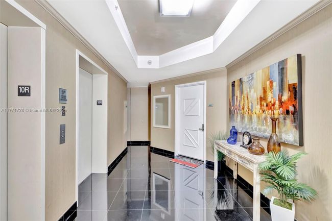 APT-1007 - 333 Las Olas Way, Condo with 2 bedrooms, 3 bathrooms and null parking in Fort Lauderdale FL | Image 9
