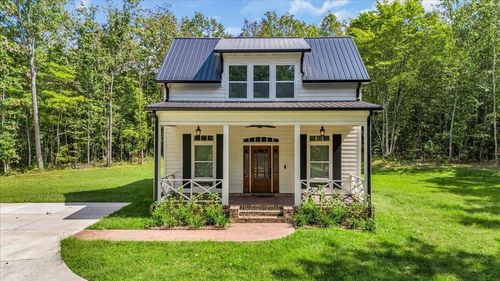 765 Upper Firetower Rd, Sequatchie, TN, 37374-8101 | Card Image