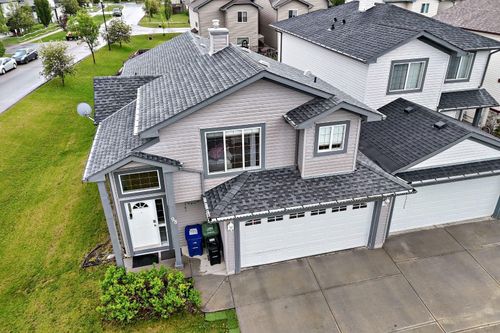 98 Canoe Sq Sw, Airdrie, AB, T4B2N5 | Card Image
