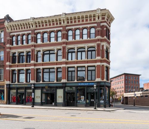 3a-219 Central St, Lowell, MA, 01852-2231 | Card Image