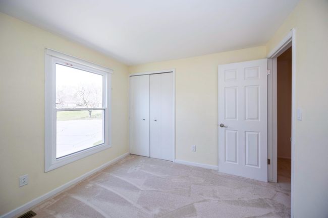 Smaller front bedroom (11 x 10) | Image 31