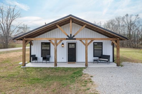 234 N Walnut St, Hohenwald, TN, 38462-1332 | Card Image