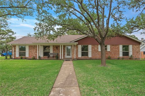 1208 Broadmoor Dr, Bryan, TX, 77802-3205 | Card Image