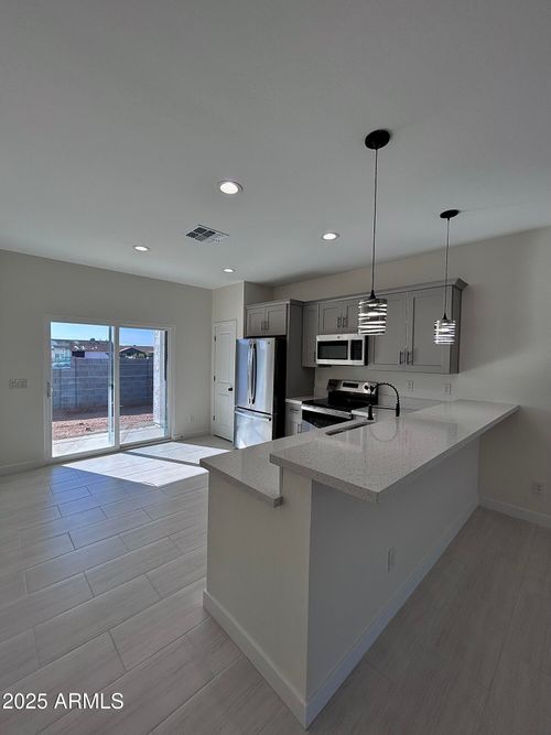 14860 S Capistrano Rd, Arizona City, AZ, 85123-5900 | Card Image