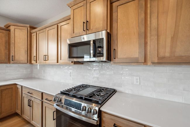 [L120-Z020]Kitchen.8.jpg | Image 19