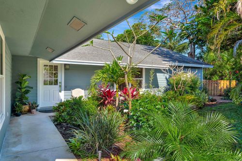 237 Wingo St, Tequesta, FL, 33469-2639 | Card Image