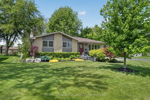 787 Grandview Rd, Fort Erie, ON, L2A4V6 | Card Image