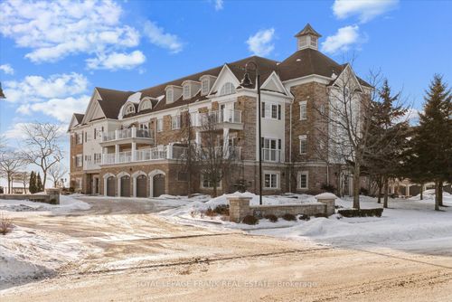 204-385 Lakebreeze Dr, Newcastle, ON, L1B0A4 | Card Image