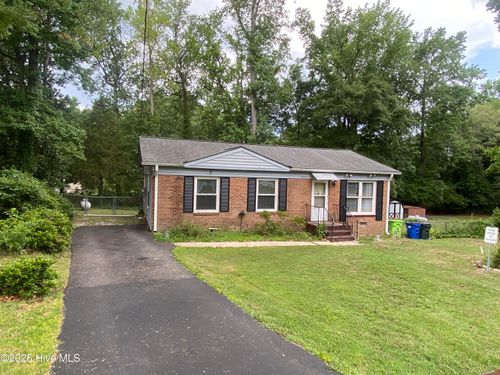 7229 Bentley Cir, Raleigh, NC, 27616-6412 | Card Image
