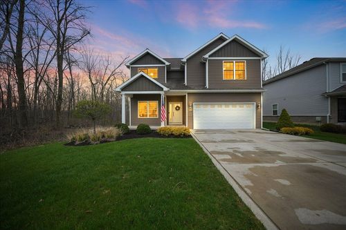 1040 Preserve Ln, Chesterton, IN, 46304 | Card Image