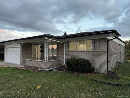 12872 E 14 Mile Rd, Warren, MI, 48088-1218 | Card Image