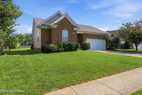 2040 Osprey Cv, Shelbyville, KY, 40065-8374 | Card Image