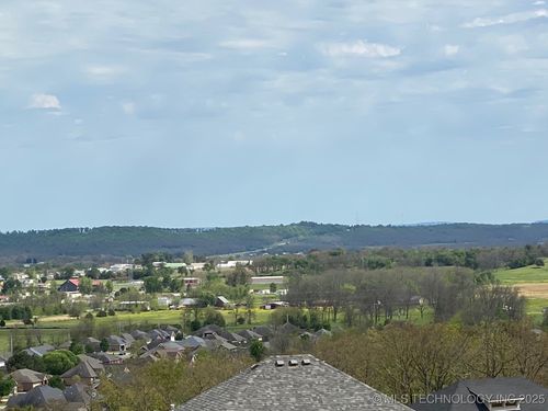 809 Ridgeview Dr, Tahlequah, OK, 74464 | Card Image