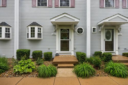 3323 W King James Rd, Peoria, IL, 61615-2589 | Card Image