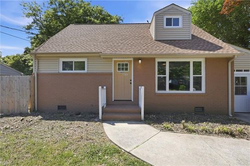 609 Cunningham Rd, Virginia Beach, VA, 23462-2213 | Card Image