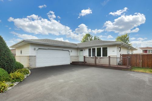 1013 Stonegate Rd, New Lenox, IL, 60451-2677 | Card Image