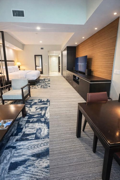 706-5300 Nw 87th Ave, Doral, FL, 33178-2102 | Card Image