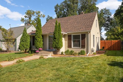 2841 Edgewood Ave S, Saint Louis Park, MN, 55426-3323 | Card Image