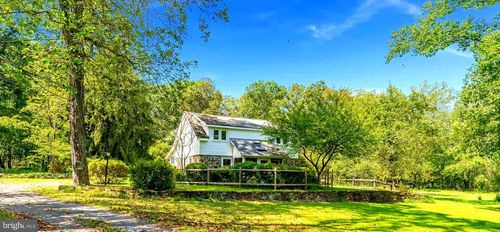 128 Perry Auger Rd, UPPER BLACK EDDY, PA, 18972-2502 | Card Image