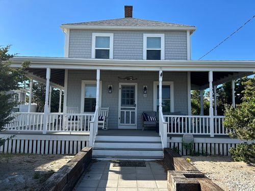 18 Marshfield Ave, Scituate, MA, 02066 | Card Image